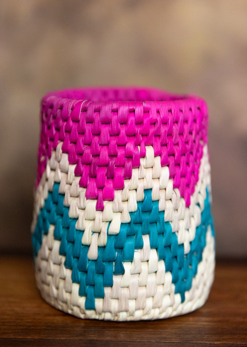 SINDHI HANDCRAFTED PALM LEAF BASKETS - JAG Universal Collection