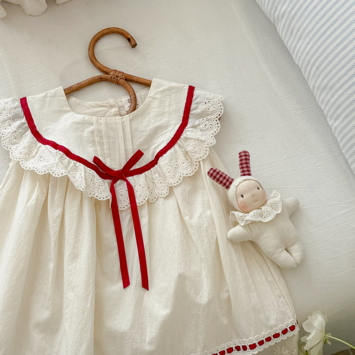 Lace Princess Dress Sleeveless Ruffled Skirt for Kids