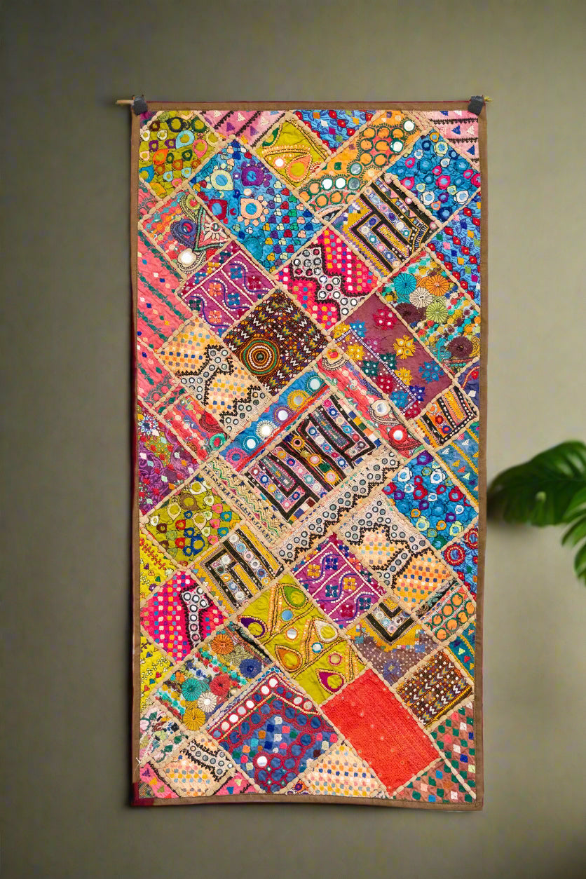 VINTAGE TEXTILE WALL TAPESTRY SOFA THROW FLOOR THROW - JAG Universal Collection 