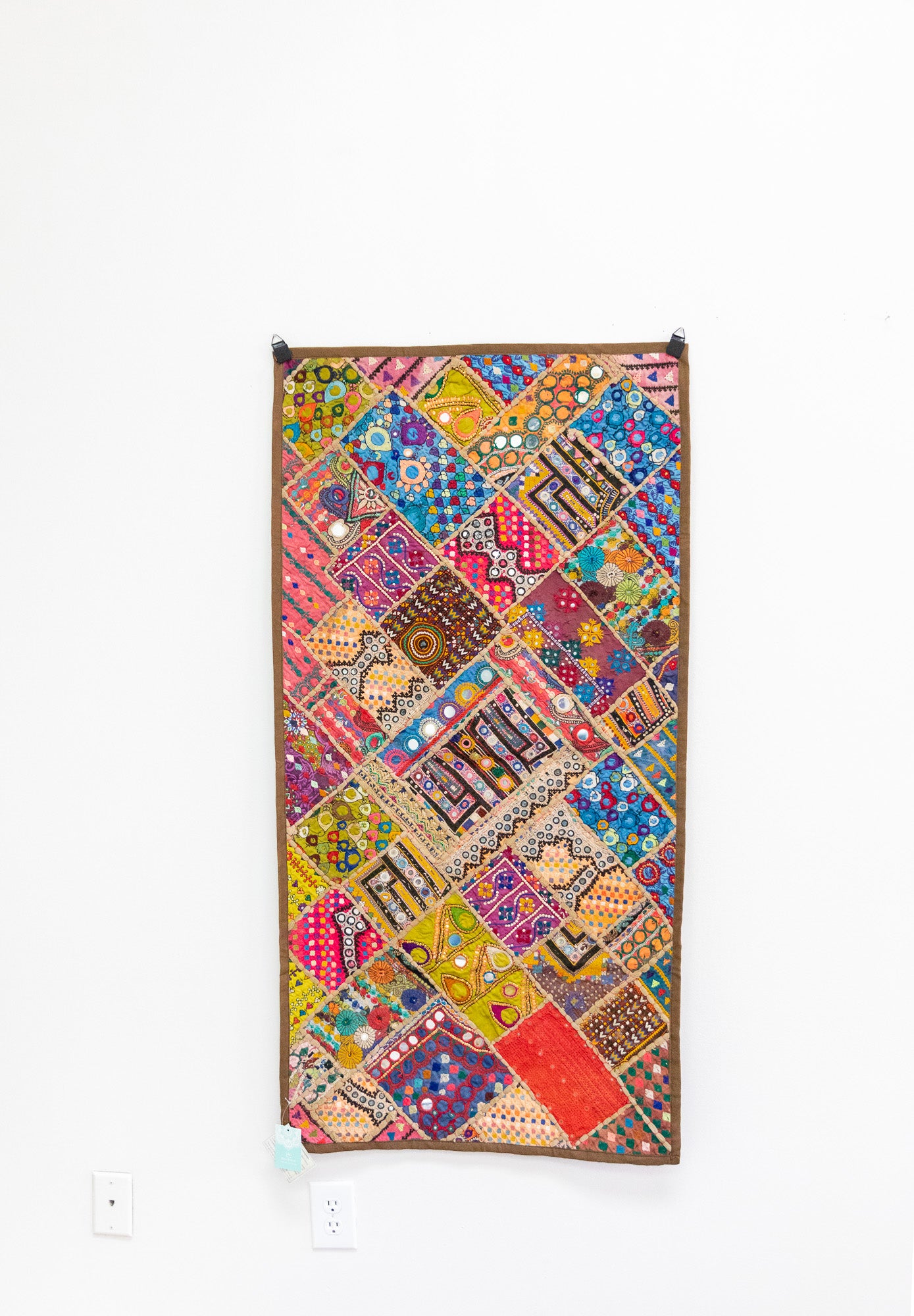 VINTAGE TEXTILE WALL TAPESTRY SOFA THROW FLOOR THROW - JAG Universal Collection 