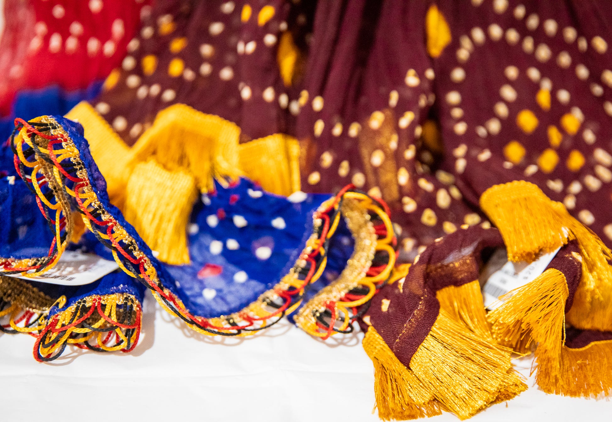 TRADITIONAL CHUNRI PRINT SCARVES/ DRAPES/ TABLE DECOR - JAG Universal Collection 
