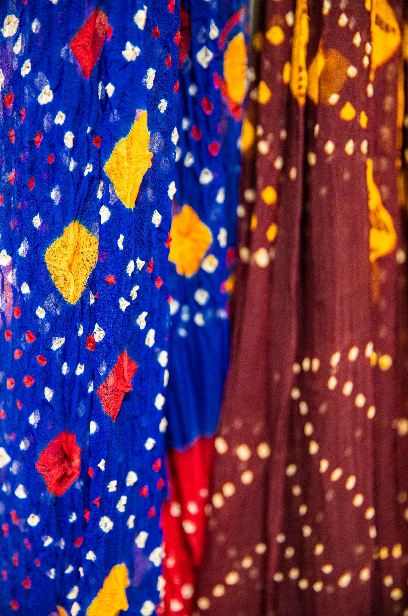 TRADITIONAL CHUNRI PRINT SCARVES/ DRAPES/ TABLE DECOR - JAG Universal Collection 