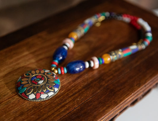 TRADITIONAL MOROCCAN DESIGN BEAD AND STONES NECKLACE -MULTICOLOR - JAG Universal Collection 