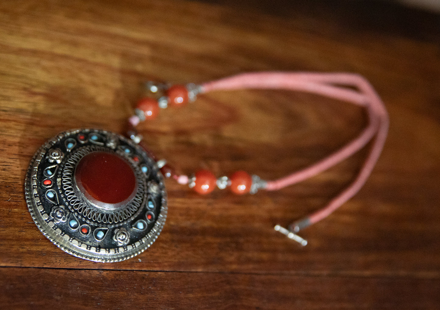 TRADITIONAL SINDHI DESIGN NECKLACE - RED - JAG Universal Collection 