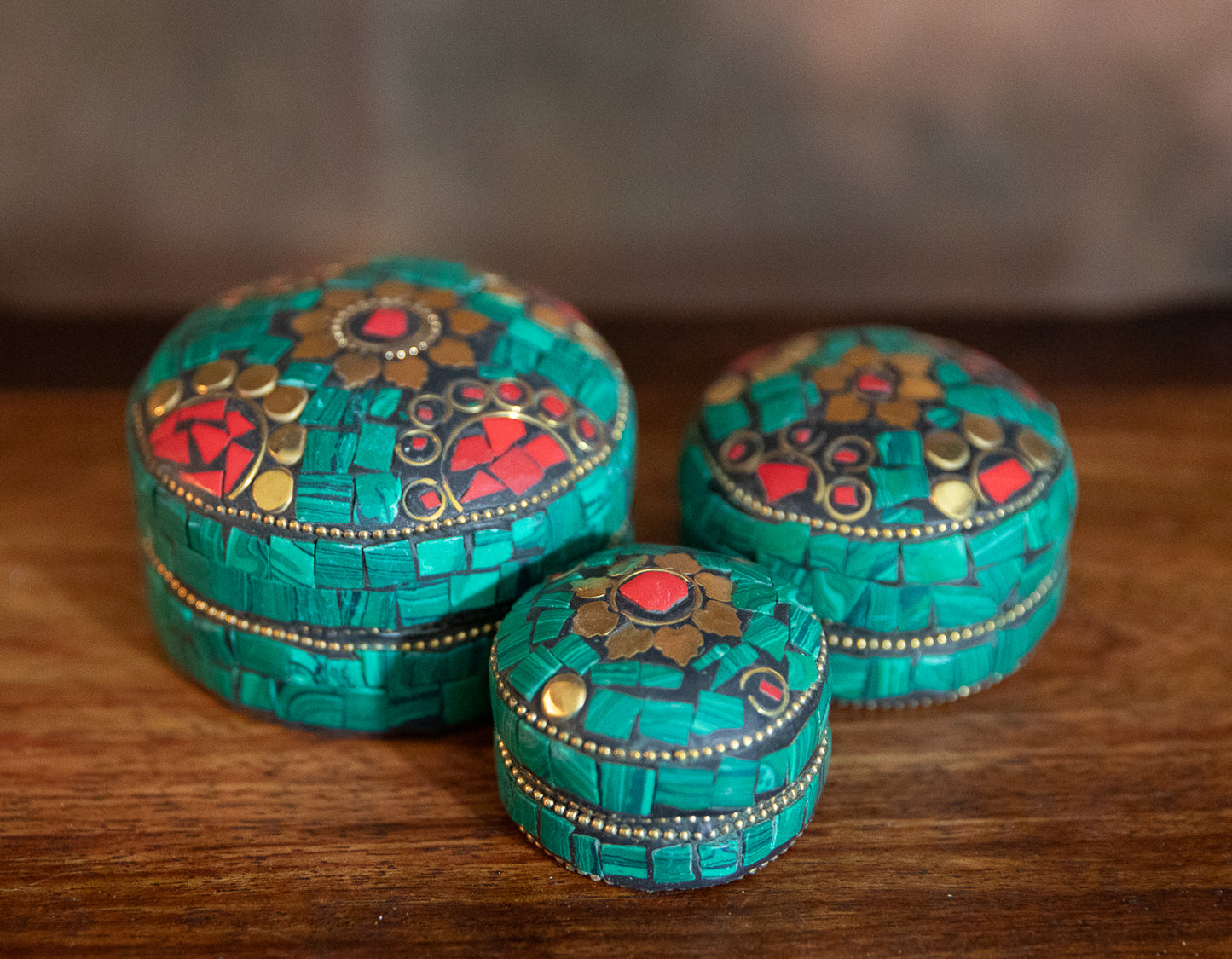 LACQUER AND GOLD INLAID HANDCRAFTED BOXES - SET OF 3 - JAG Universal Collection 