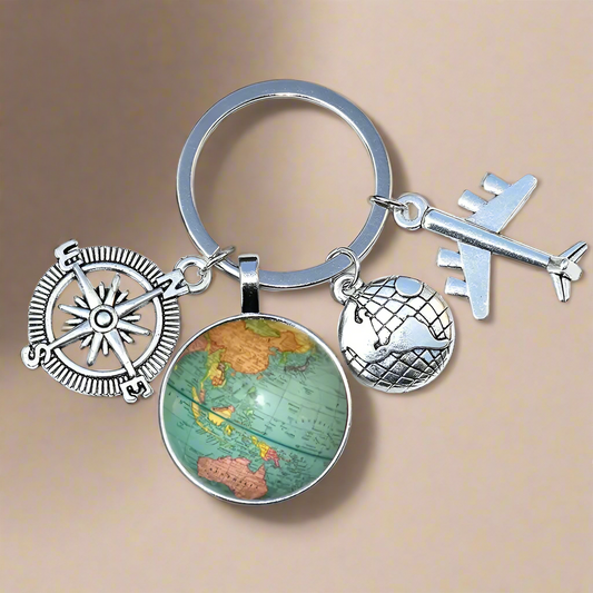 WORLD TRAVELER KEYCHAIN