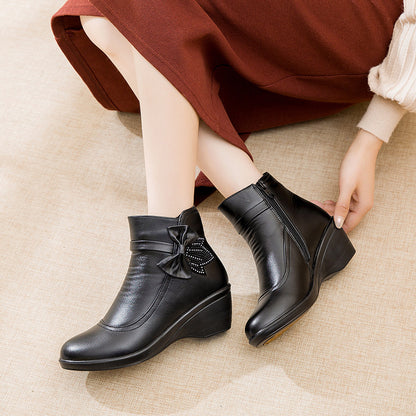 Faux Fur Lined Mid-Heel Ankle Boots for Women, Warm Winter Snow Boots with Non-Slip Sole, Comfortable Heeled Booties for Moms and Elderly