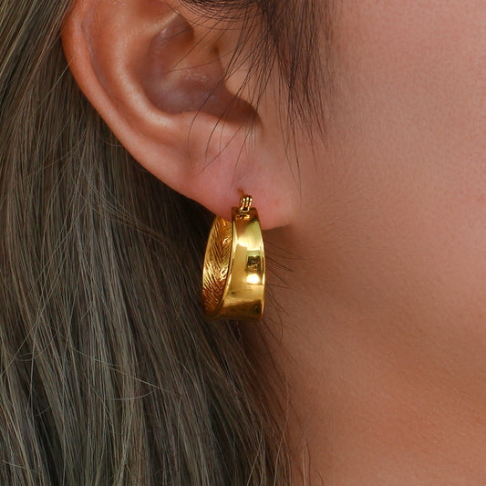 Chunky Gold Hoop Earrings for Women – Lightweight 24mm Stainless Steel Hoops, Trendy Statement Jewelry