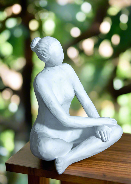 FEMALE SCULPTURE HAND CRAFTED - JAG Universal Collection 