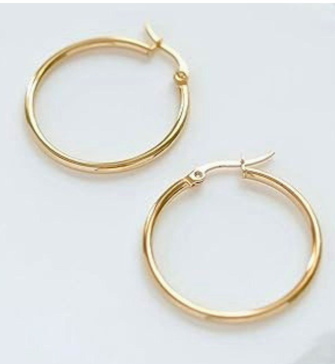 18K Gold PVD Hollow Hoop Earrings for Women, 316L Surgical Stainless Steel, Lightweight, Hypoallergenic, Tarnish-Resistant, 1mm Thin Tube, 25mm 30mm 40mm